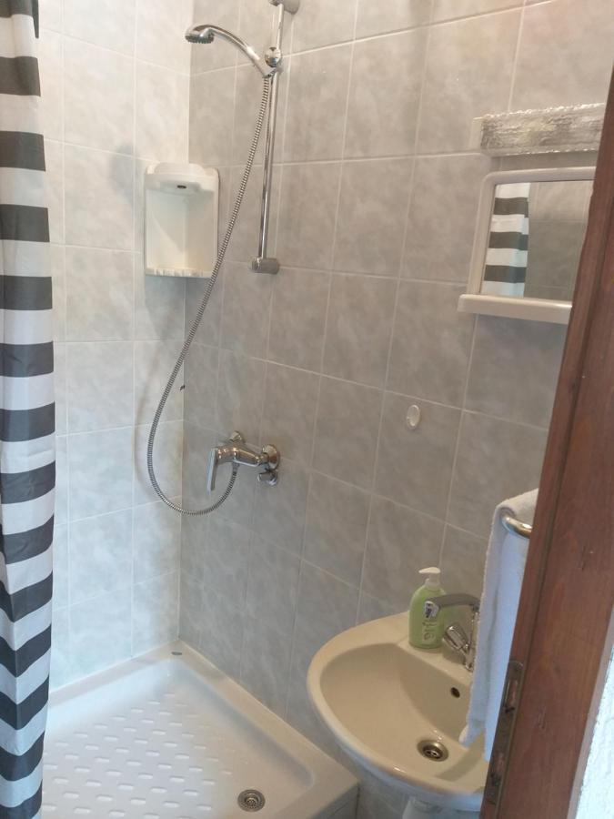 Direkt Na Moru - Bungalov Apartment ชิเบนิก ภายนอก รูปภาพ