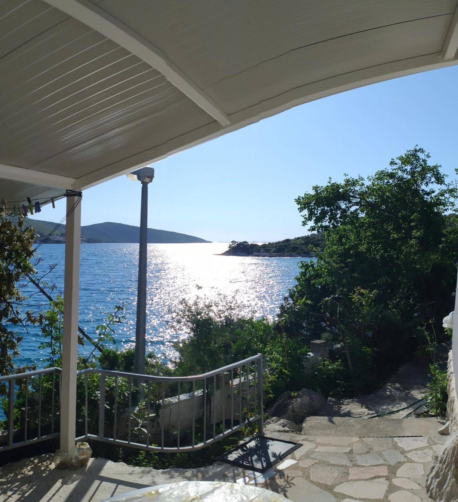 Direkt Na Moru - Bungalov Apartment ชิเบนิก ภายนอก รูปภาพ
